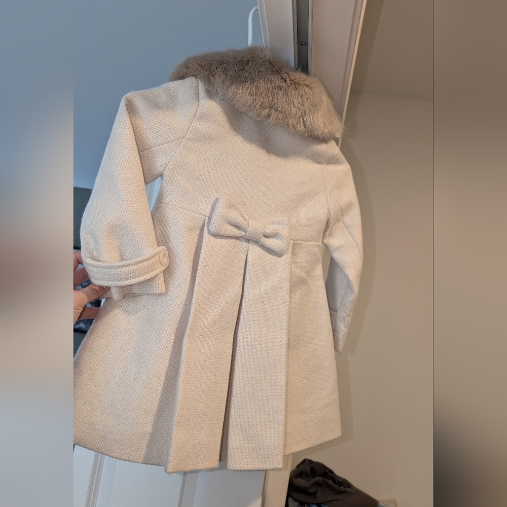 Edgehill Collection Ivory Kids Coat with Faux Fur Collar - Picture 2 of 3